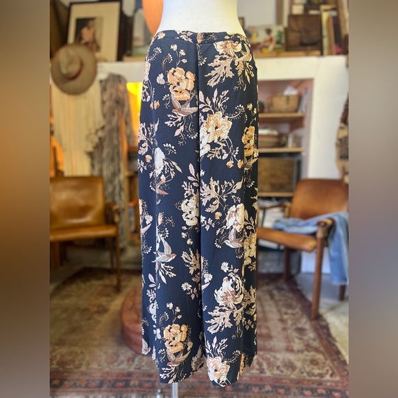 Spell Rosa Cropped Pants XL NWT - Picture 3 of 3